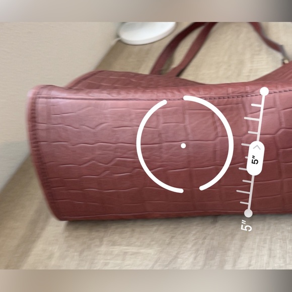 AMERICAN LEATHER CO. Lenox Brown triple entry leather Crocodile-Embossed bag - Picture 6 of 16